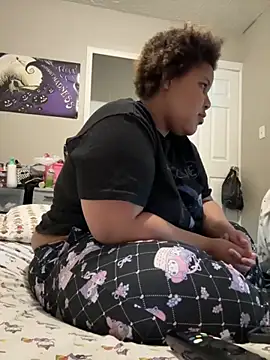 Snapshot of chocolate_bella chatting on October 16, 2025, 1:50 am chocolate bella online show from October 16, 2025, 1:50 am