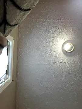 chocolate bella online show from December 14, 2025, 4:34 pm