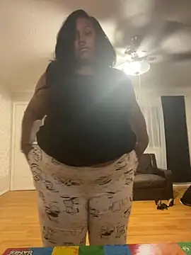 Cocomamii1 online show from November 11, 2025, 2:33 am