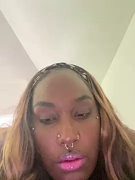 Cocomamii1 online show from May 29, 2026, 6:39 pm