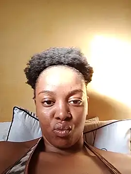 peachy poosie online show from May 18, 2026, 6:41 am