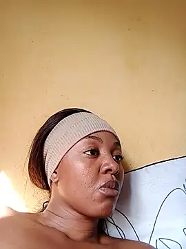 peachy poosie online show from May 21, 2026, 8:32 am