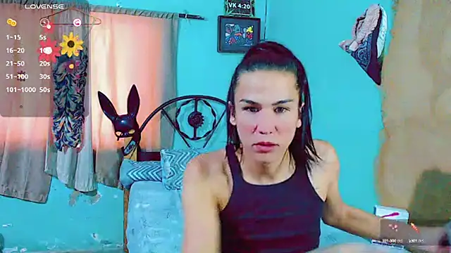 Snapshot of Azley_sweet chatting on January 9, 2025, 8:11 pm Azley sweet online show from January 9, 2025, 8:11 pm