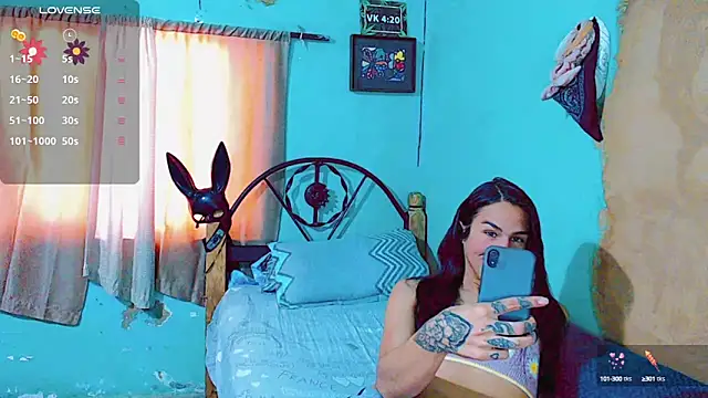 Snapshot of Azley_sweet chatting on January 14, 2025, 3:26 pm Azley sweet online show from January 14, 2025, 3:26 pm