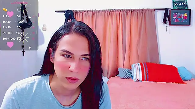 Snapshot of Azley_sweet chatting on February 14, 2025, 5:14 pm Azley sweet online show from February 14, 2025, 5:14 pm