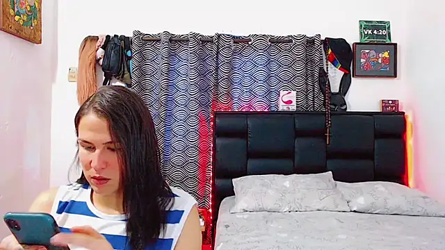 Azley sweet online show from November 23, 2025, 2:06 pm