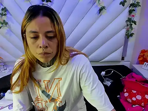 Sofii Anal  online show from September 23, 2025, 2:36 am