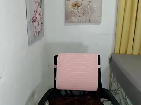 Snapshot of fuckerfriendsxx chatting on October 21, 2025, 11:44 am fuckerfriendsxx online show from October 21, 2025, 11:44 am