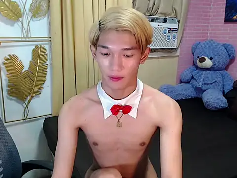 Snapshot of fuckerfriendsxx chatting on April 28, 2026, 3:28 pm fuckerfriendsxx online show from April 28, 2026, 3:28 pm