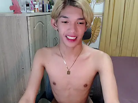 fuckerfriendsxx online show from June 16, 2026, 6:27 am