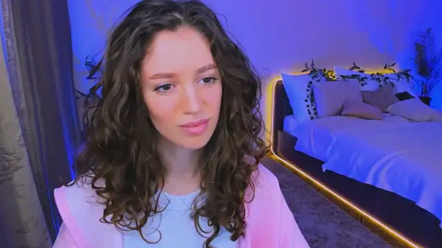 Snapshot of ChristinaConteeree chatting on September 24, 2025, 6:22 pm ChristinaConteeree online show from September 24, 2025, 6:22 pm