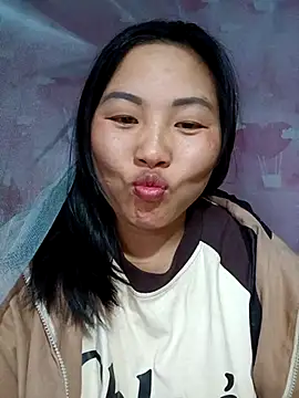 Love-Ly99 online show from November 28, 2025, 6:05 am