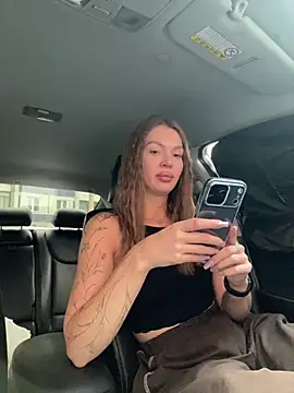 Snapshot of miss_veroNika chatting on July 14, 2026, 12:57 am miss veroNika online show from July 14, 2026, 12:57 am
