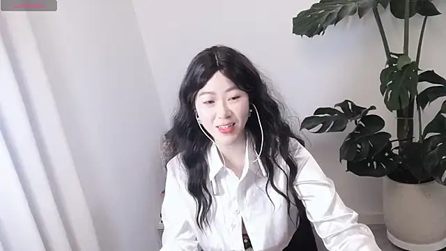 Emmaq996 online show from January 19, 2026, 3:54 am