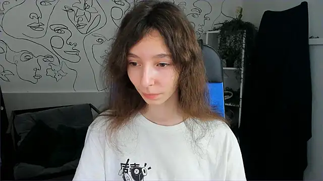 EmmanuellBrown online show from November 5, 2025, 10:15 am