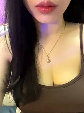 Snapshot of Mon_monbaby chatting on October 16, 2025, 6:09 pm Mon monbaby online show from October 16, 2025, 6:09 pm