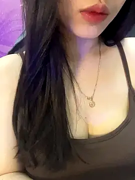 Snapshot of Mon_monbaby chatting on October 27, 2025, 6:34 pm Mon monbaby online show from October 27, 2025, 6:34 pm