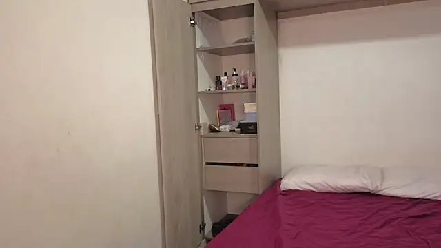 Snapshot of Candela___ chatting on April 22, 2026, 1:12 pm Candela online show from April 22, 2026, 1:12 pm