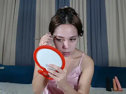 Jadehotcum online show from June 15, 2026, 1:35 pm