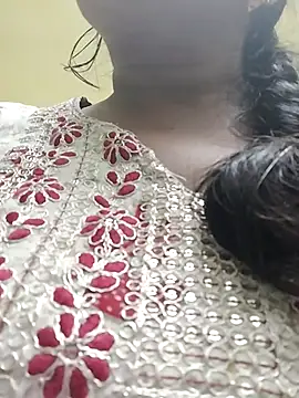 Snapshot of Monika_Telugu_Girl chatting on October 15, 2025, 4:40 pm Monika Telugu Girl online show from October 15, 2025, 4:40 pm