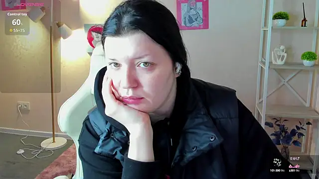 Snapshot of Michele_Greenn chatting on September 10, 2025, 1:05 am Michele Greenn online show from September 10, 2025, 1:05 am