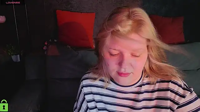 Snapshot of Michele_Greenn chatting on July 7, 2026, 1:08 am Michele Greenn online show from July 7, 2026, 1:08 am