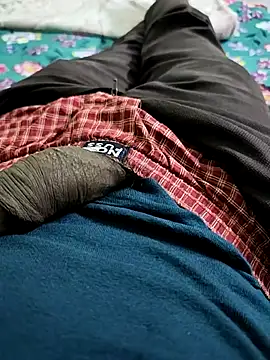 9inchfuck online show from November 26, 2025, 12:50 pm