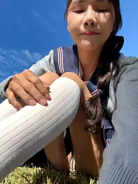 Snapshot of Adora188 chatting on November 21, 2025, 4:33 am Adora188 online show from November 21, 2025, 4:33 am