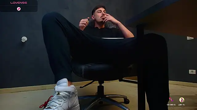 EnzoRace online show from October 16, 2025, 10:38 am