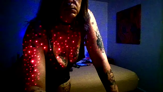 SparklesB1tch online show from December 17, 2025, 1:17 pm