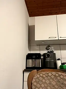 irimiea1729 online show from October 21, 2025, 2:45 am