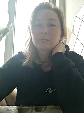 Snapshot of Xseniy chatting on November 6, 2025, 9:21 am Xseniy online show from November 6, 2025, 9:21 am