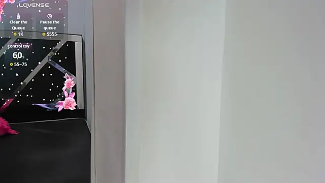 iisabella noa online show from October 10, 2025, 1:32 pm