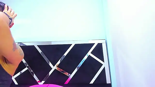 iisabella noa online show from January 8, 2026, 1:02 pm