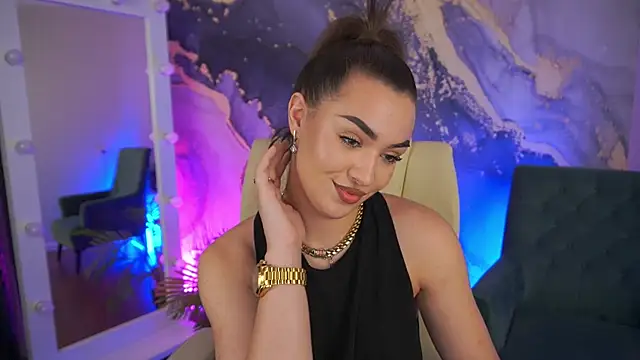 EricaSin online show from June 12, 2026, 1:21 pm
