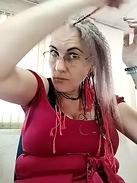 est 82 online show from September 11, 2025, 9:42 am