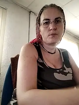 est 82 online show from September 15, 2025, 7:52 am