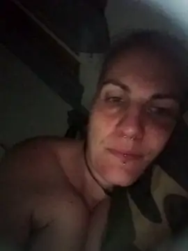 est 82 online show from September 22, 2025, 8:55 pm