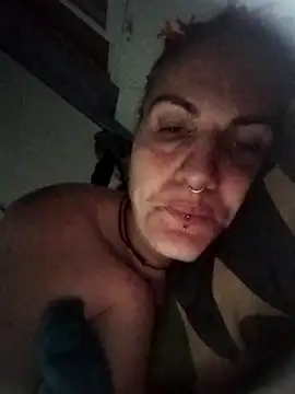 est 82 online show from October 1, 2025, 7:42 pm