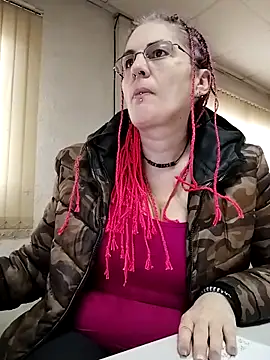 est 82 online show from October 6, 2025, 8:01 am