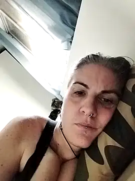 est 82 online show from October 21, 2025, 3:57 pm