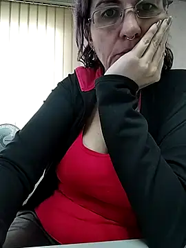 est 82 online show from October 23, 2025, 7:40 am