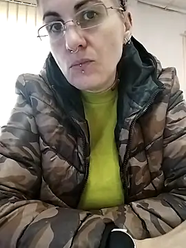 est 82 online show from October 30, 2025, 8:49 am