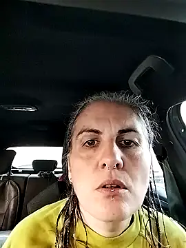 est 82 online show from November 6, 2025, 2:18 pm