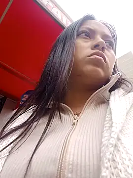 LunaHot 777 online show from September 18, 2025, 7:16 pm