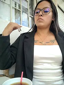 LunaHot 777 online show from October 4, 2025, 8:29 pm