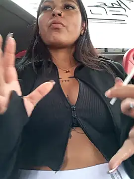 LunaHot 777 online show from October 23, 2025, 7:34 pm