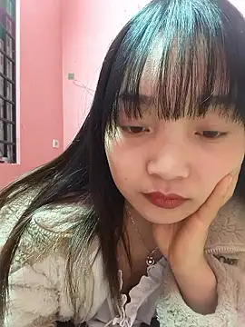 NguyenMyy online show from January 17, 2026, 3:11 am