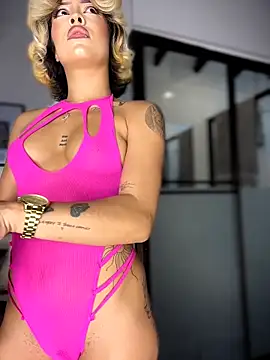 Snapshot of MystiqueXXX chatting on February 25, 2026, 1:21 pm MystiqueXXX online show from February 25, 2026, 1:21 pm