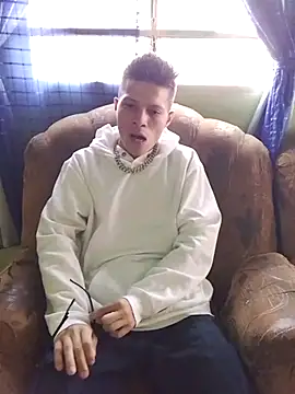 Snapshot of elinnki chatting on October 5, 2025, 3:10 pm elinnki online show from October 5, 2025, 3:10 pm